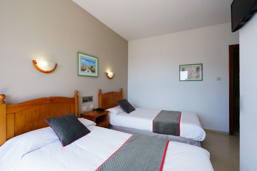 Oyo Hotel Costa Andaluza 모트릴 외부 사진
